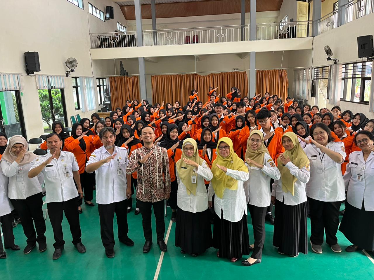Guru Tamu Program AKL Hadir dalam Kegiatan PEDETALK di SMK Negeri 1 Salatiga