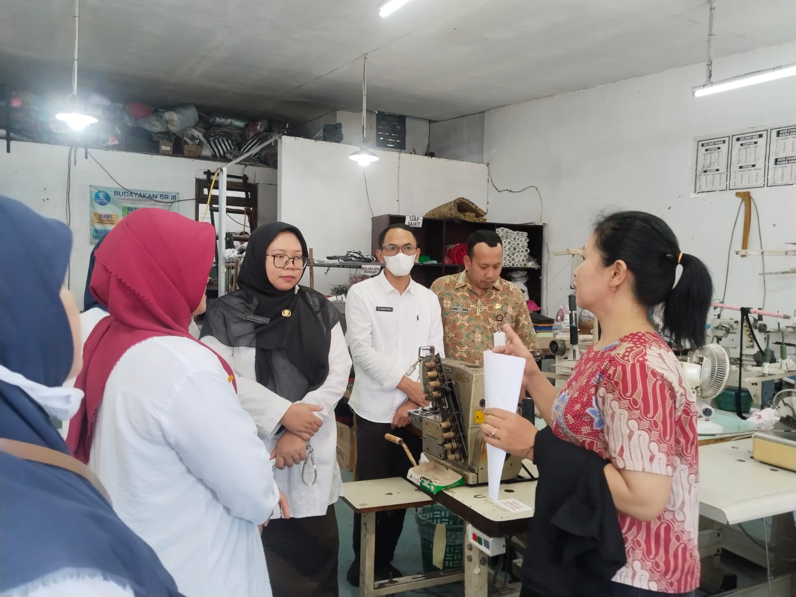 Penguatan Kompetensi Guru Busana Melalui Magang Industri di Printex Salatiga