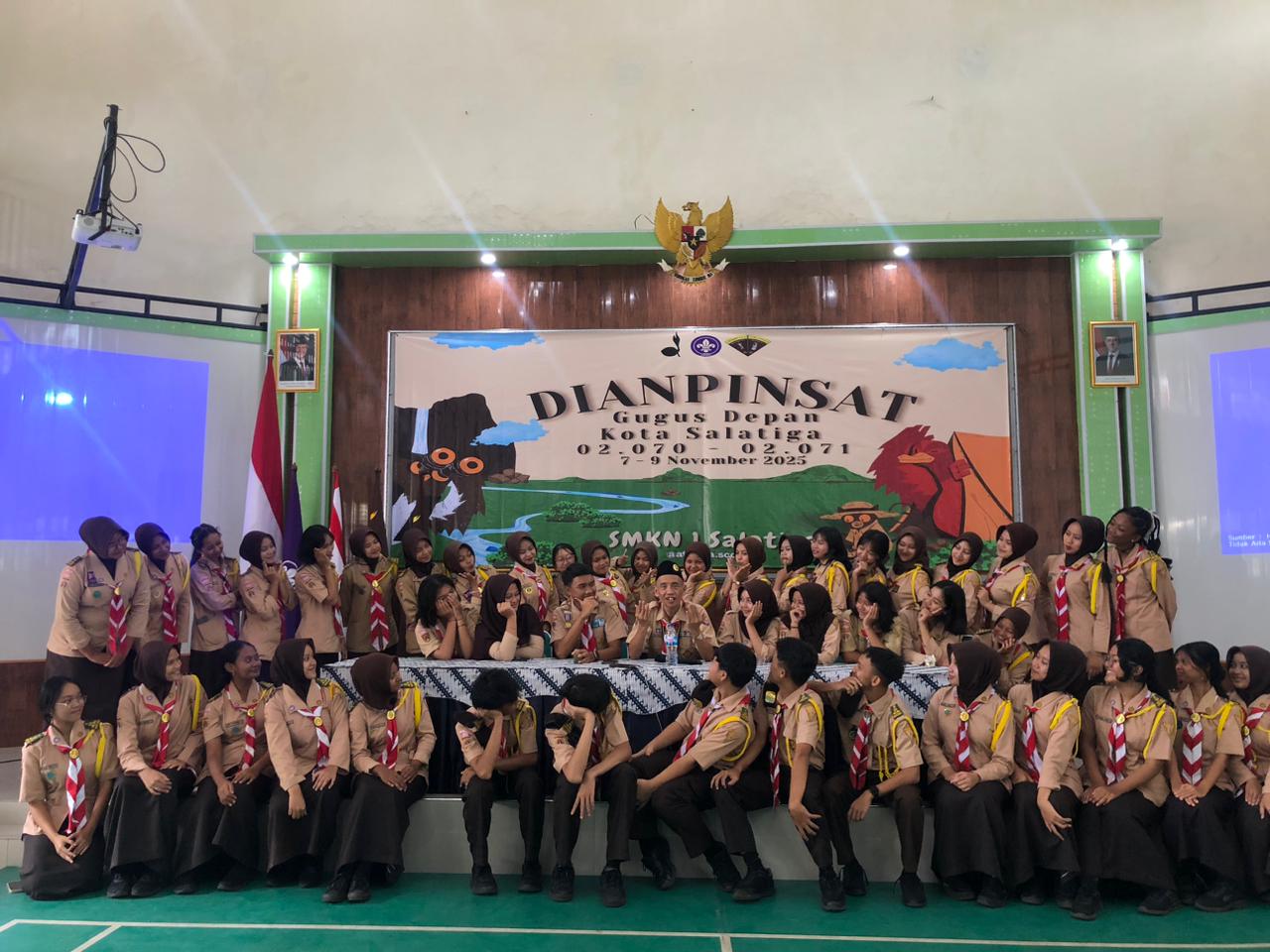 Kegiatan DIANPINSAT SMK Negeri 1 Salatiga: Menumbuhkan Jiwa Kepemimpinan dan Semangat Pengabdian