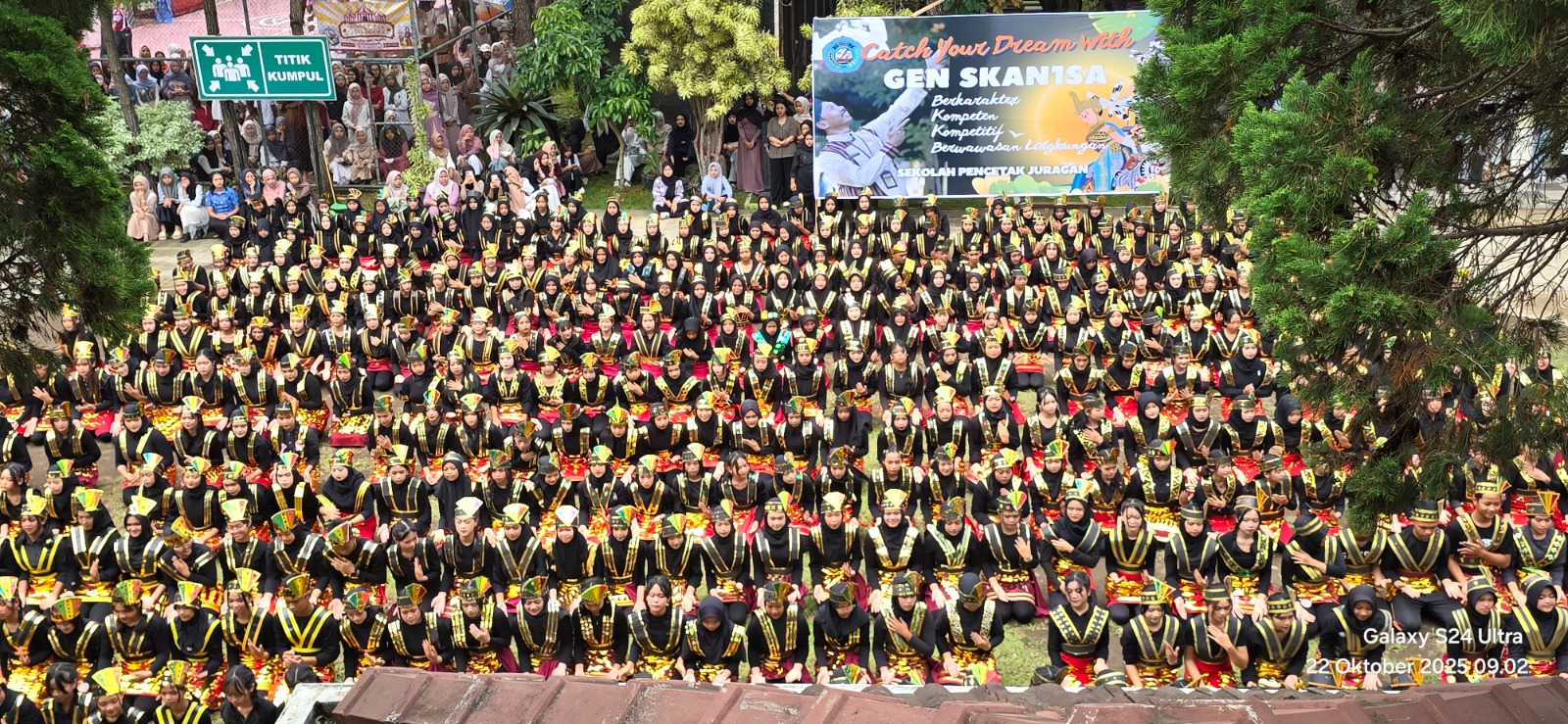 Project Based Learning SMK Negeri 1 Salatiga: Gala Nusantara, Berpikir Global Berbangga Berbudaya Lokal